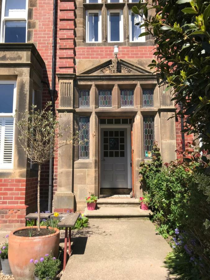Fernleigh Bed and Breakfast Robin Hood's Bay Exteriör bild