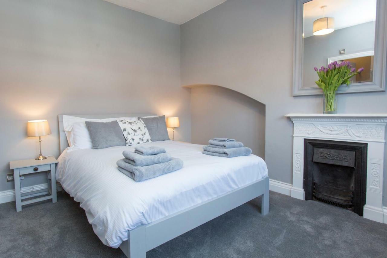 Fernleigh Bed and Breakfast Robin Hood's Bay Exteriör bild