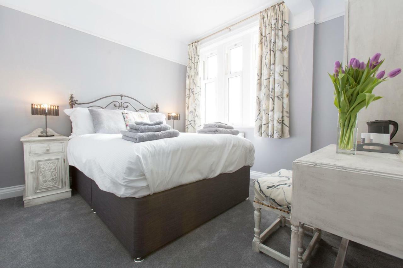 Fernleigh Bed and Breakfast Robin Hood's Bay Exteriör bild