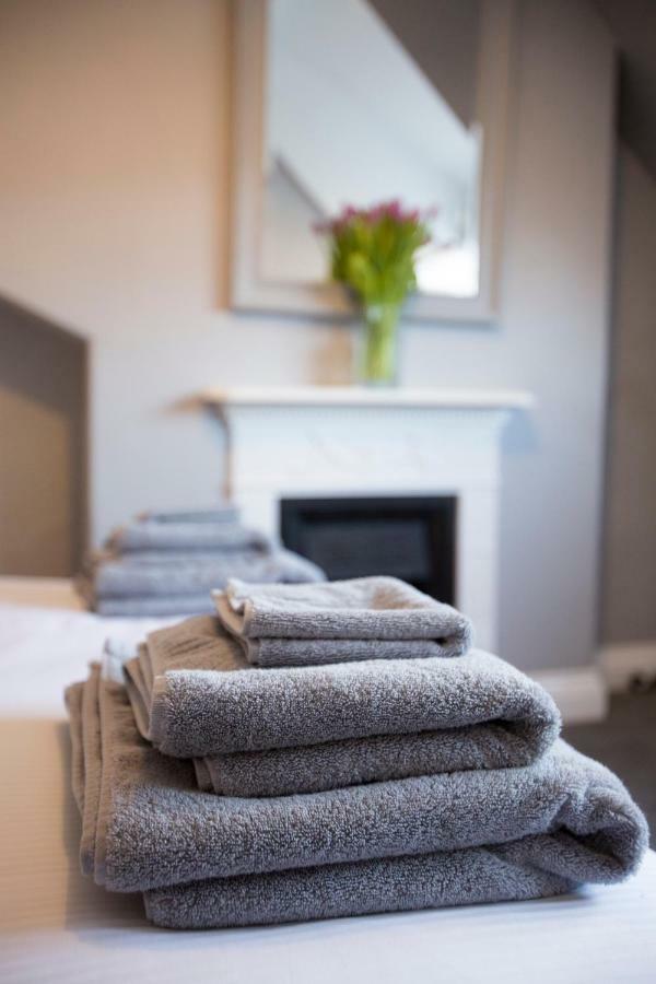 Fernleigh Bed and Breakfast Robin Hood's Bay Exteriör bild