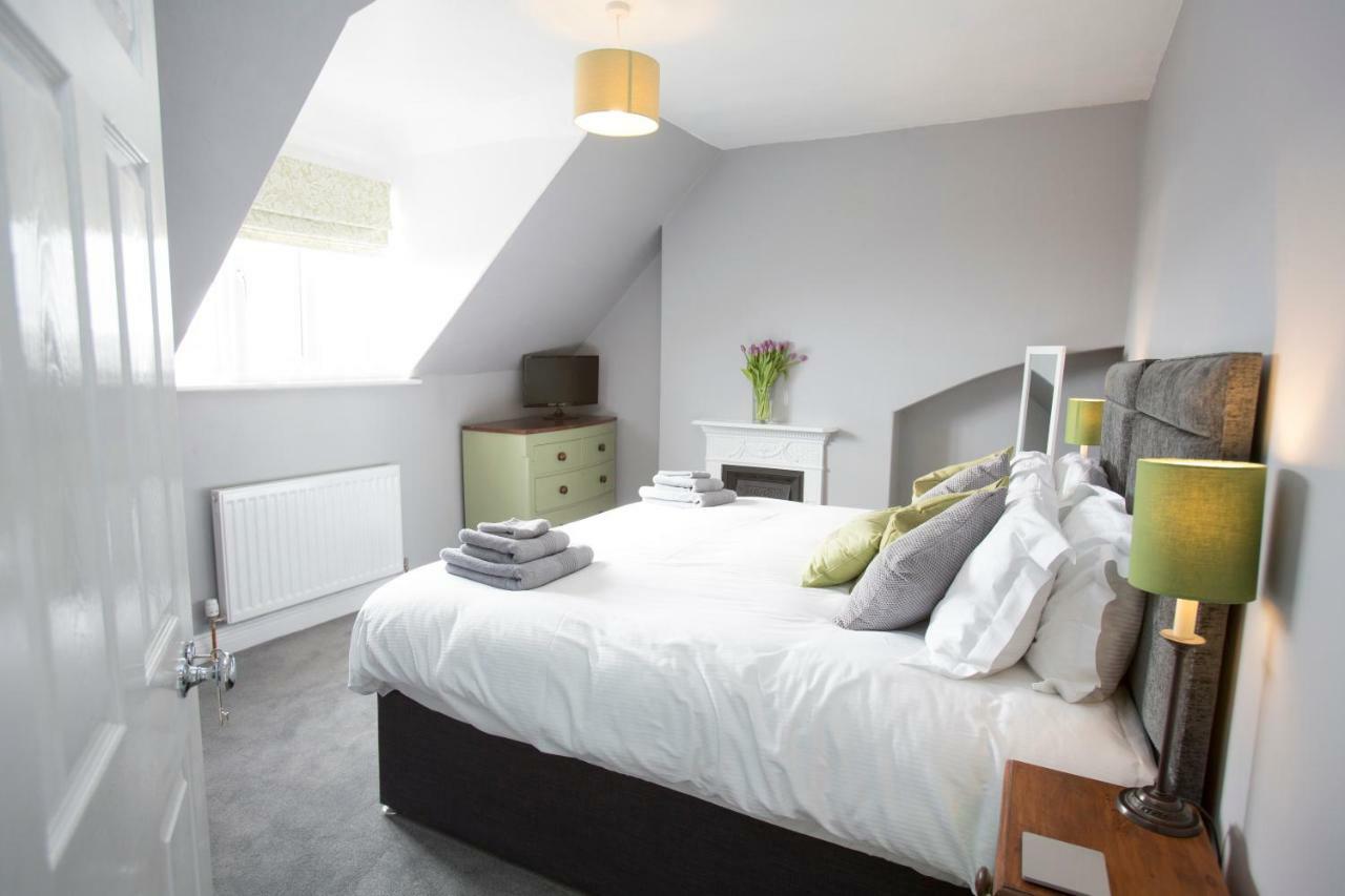 Fernleigh Bed and Breakfast Robin Hood's Bay Exteriör bild